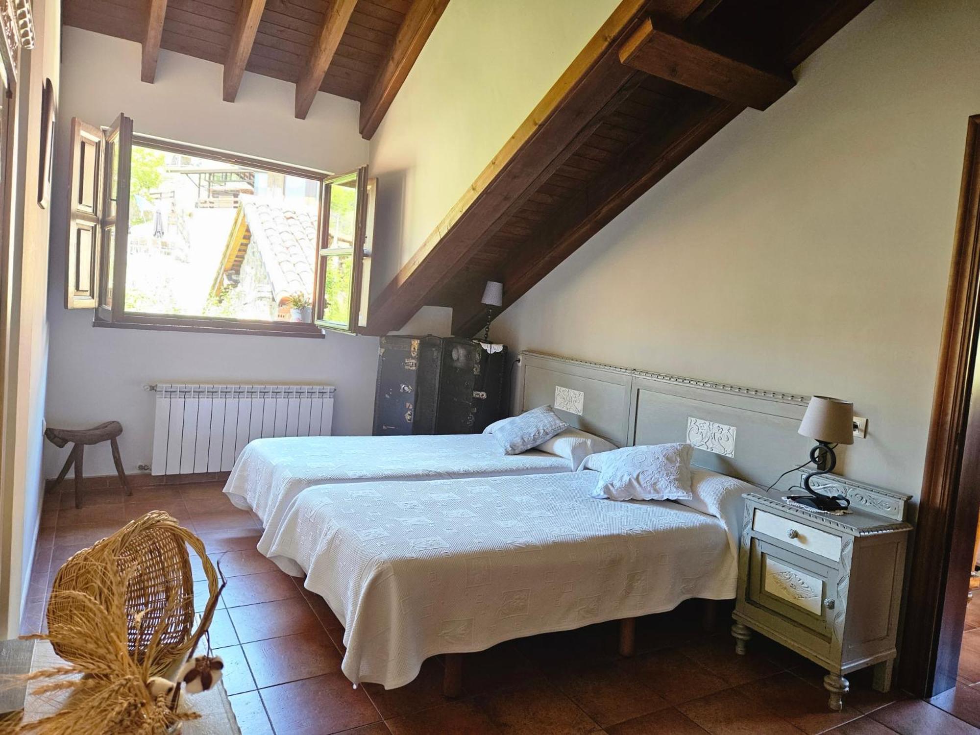 Apartamentos Rurales El Collain De Campiellos Phòng bức ảnh