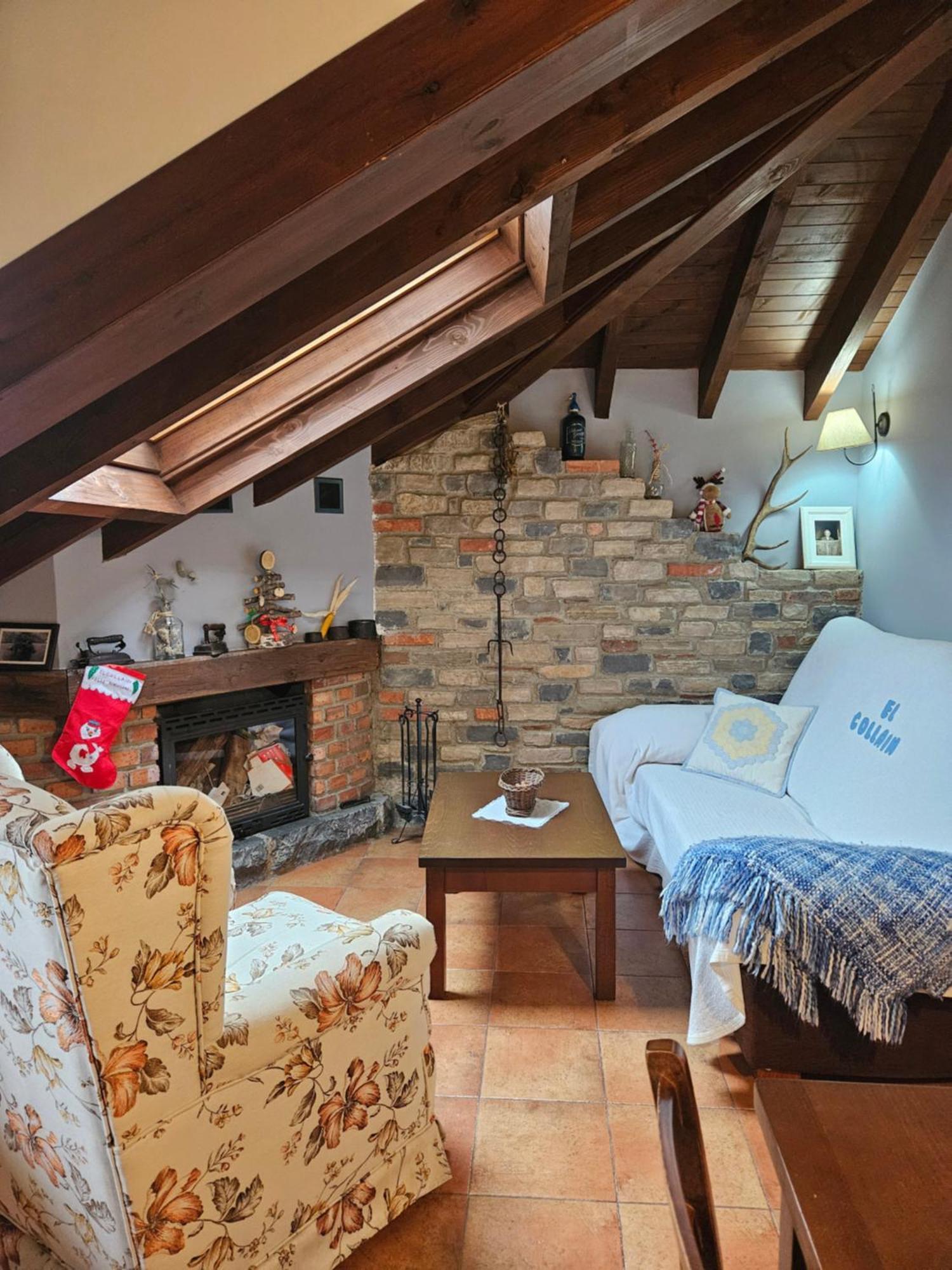 Apartamentos Rurales El Collain De Campiellos Ngoại thất bức ảnh